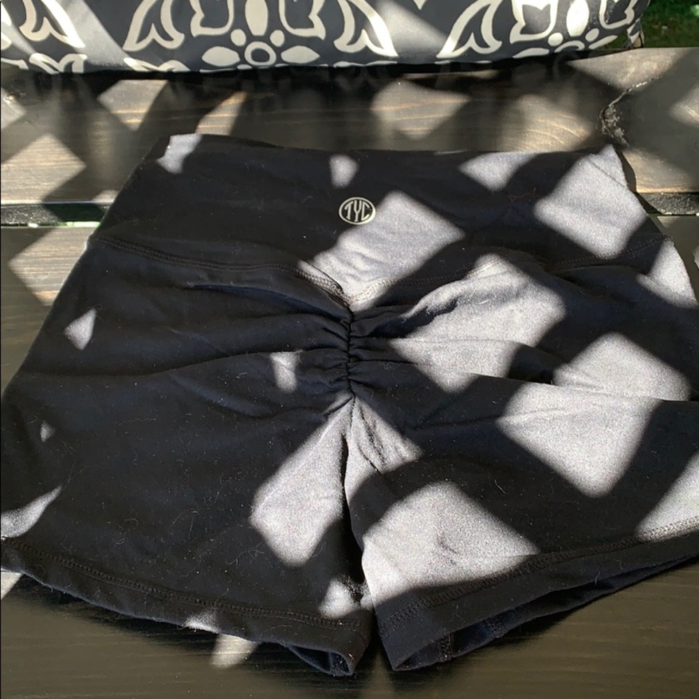 Till you collapse scrunch butt shorts